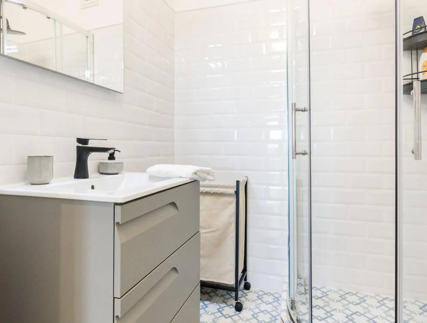 Tranquil Hideaway On Gellert Hill With Parking Apartamento Budapeste